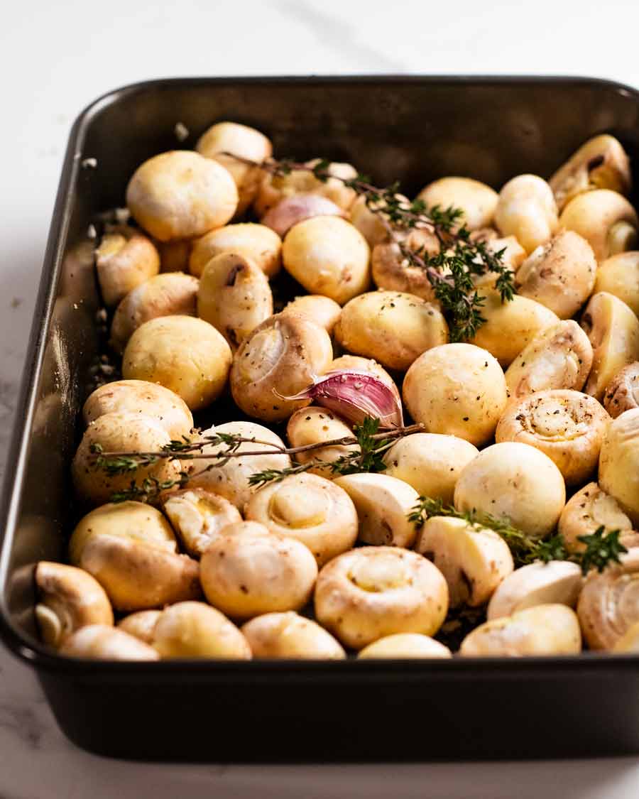 Making Balsamic marinated mushrooms