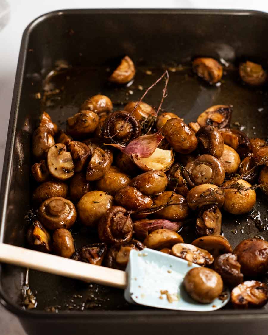 Making Balsamic marinated mushrooms