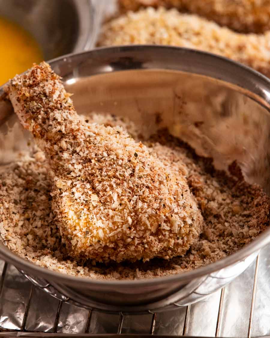 Making Crunchy crumbed chicken drumsticks