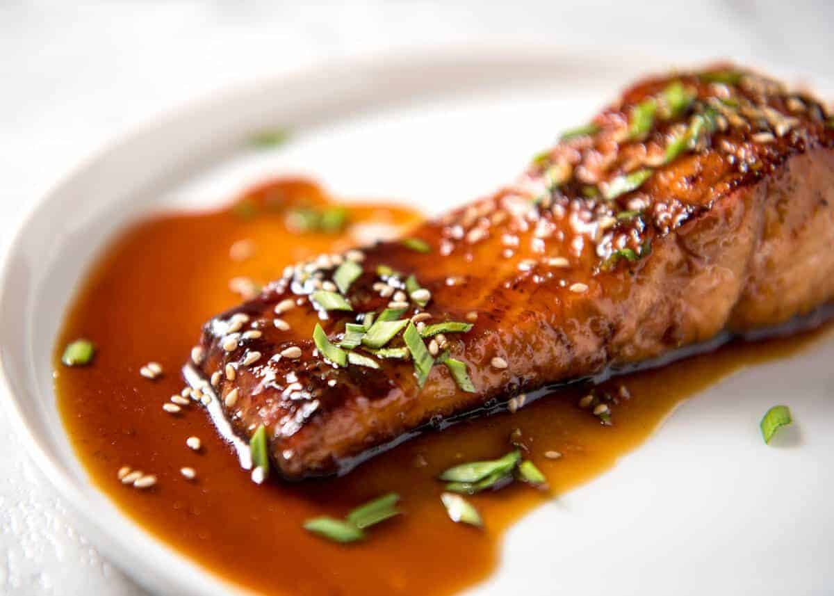 A spectacular way to serve salmon which is crazy fast, crazy easy and crazy delicious! Honey Garlic Salmon recipetineats.com