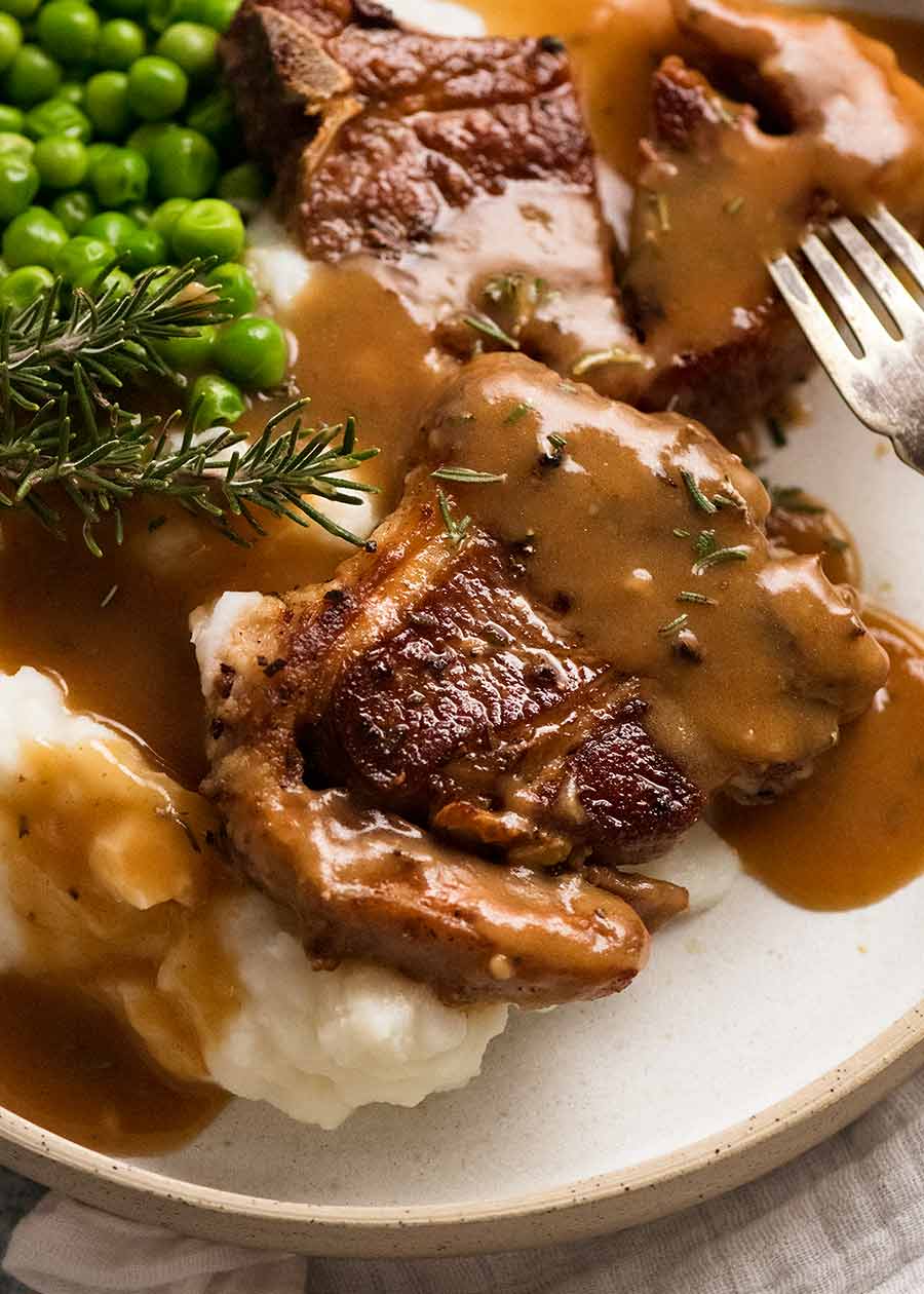 Lamb Chops with Rosemary Gravy, creamy mashed potato and peas