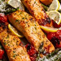 Lemon garlic salmon tray bake