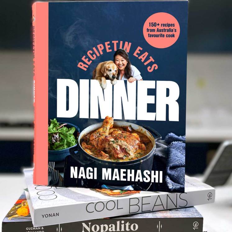 Nagi Maehashi - RecipeTin Eats Dinner cookbook cover