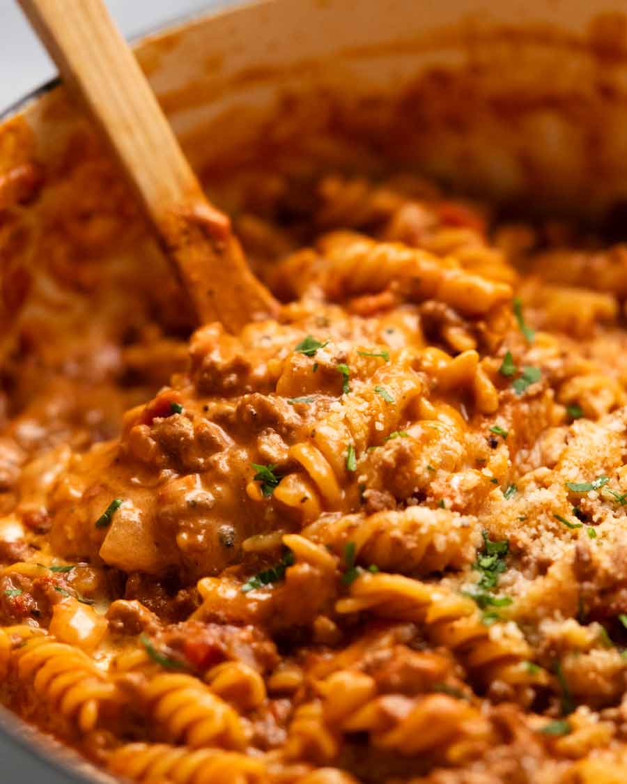 Close up photo of One pot creamy tomato beef pasta