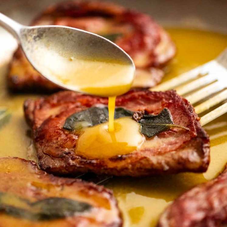 Saltimbocca sauce - a buttery white wine pan sauce