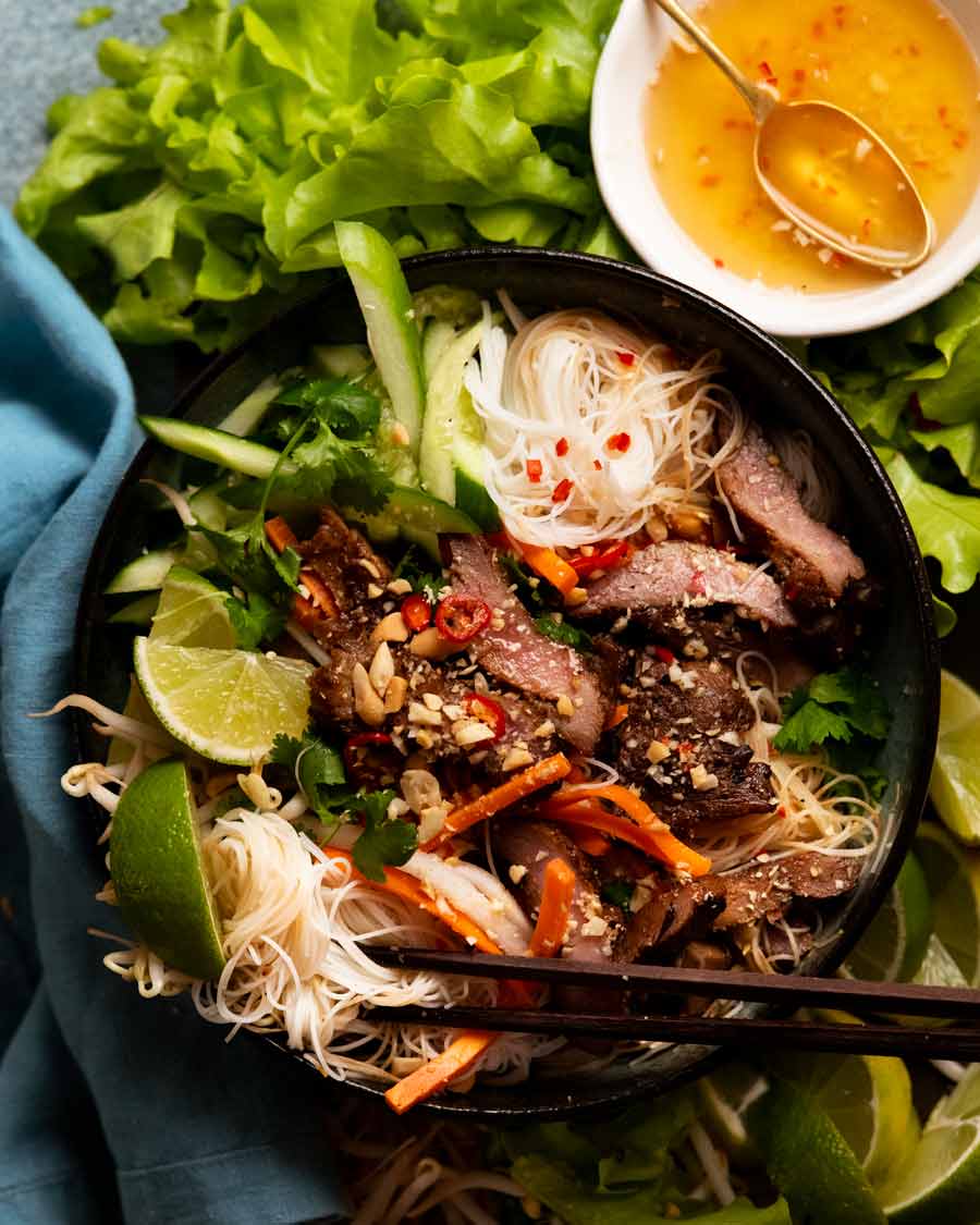 Vietnamese noodles with lemongrass pork (Bún thịt nướng) ready to be eaten